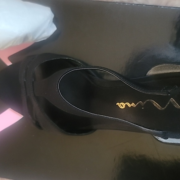 Nina- Carson-LS Black Luster Heel 8M - Picture 10 of 11